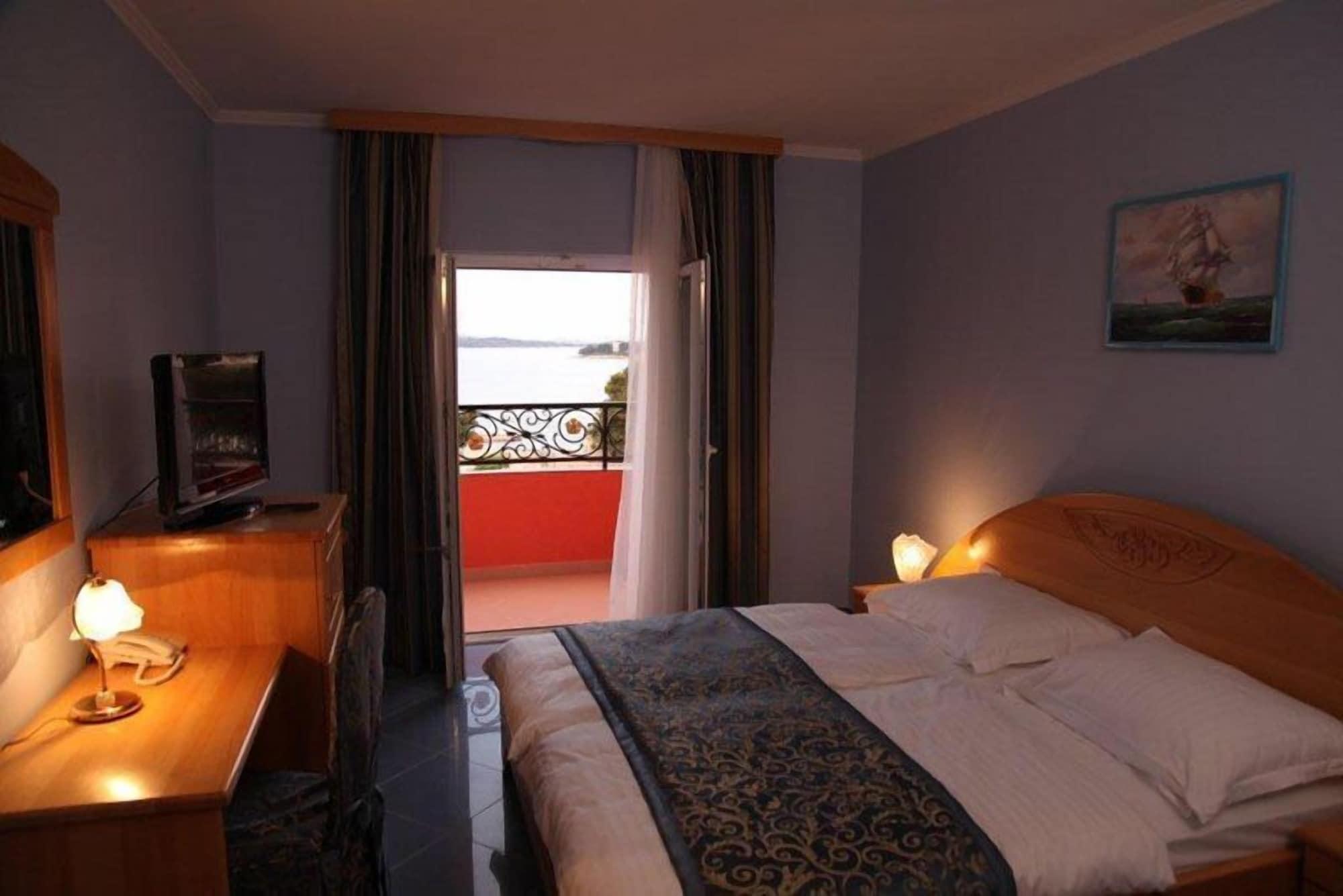 Hotel Miramare Vodice Zewnętrze zdjęcie